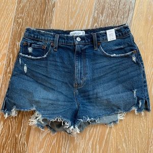 NWT Abercrombie High Rise Mom Shorts